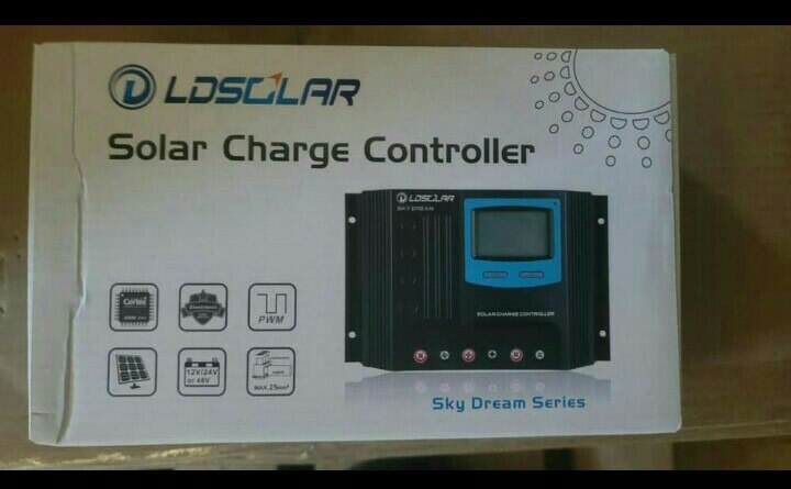 CHARGE CONTROLLER 30A